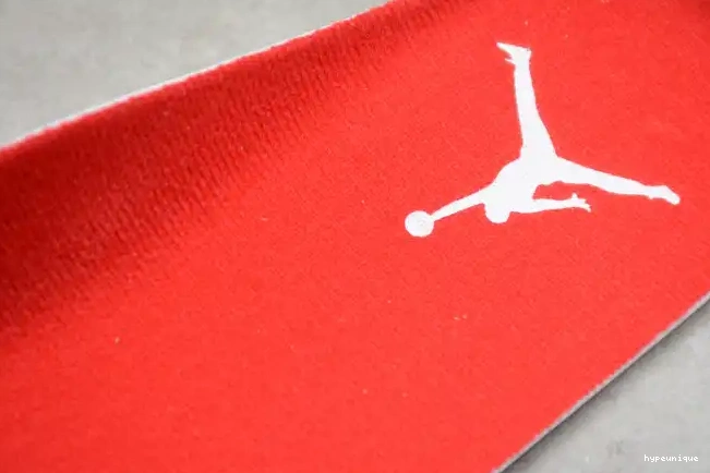 HYPE Jordan Air Metallic Red 4 CT8527-112 0606